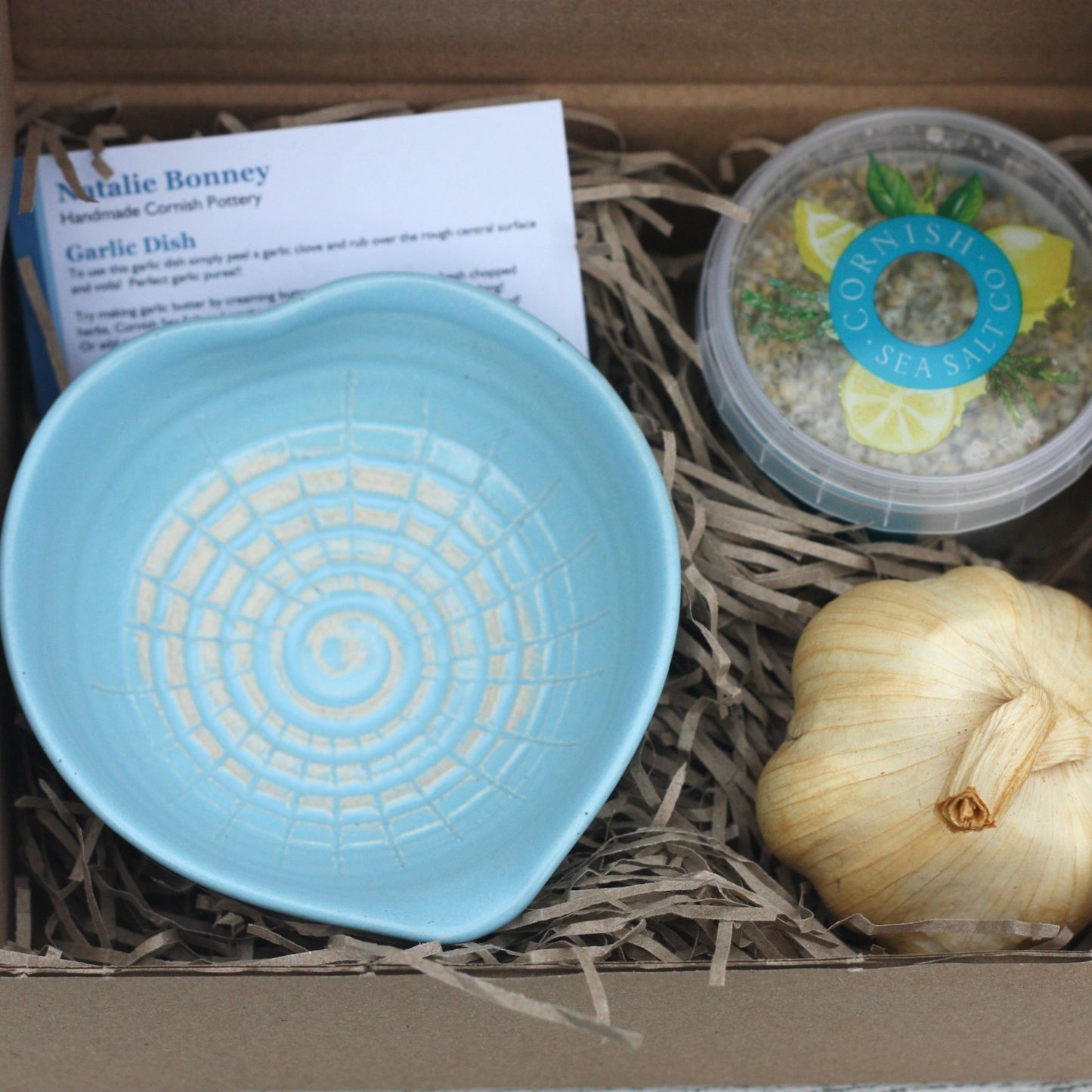 Heart Shaped Blue Garlic Dish Set with Lemon & Thyme Cornish Sea Salt and Smoked Garlic Bulb