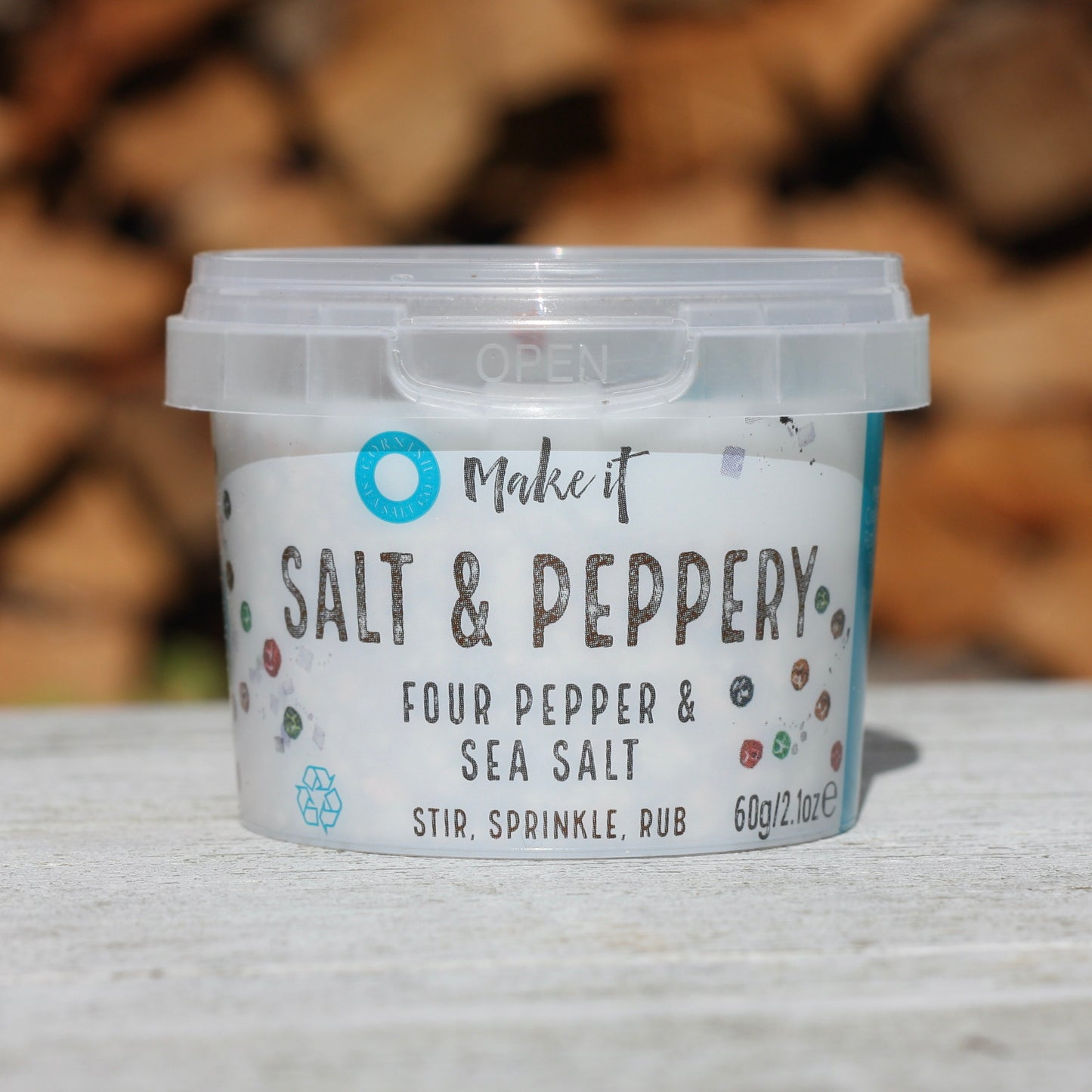 White Garlic Dish Set with Salt & Peppery Cornish Sea Salt and Smoked Garlic Bulb